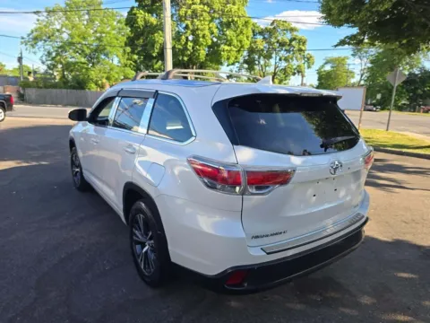 Another view of 2016 Toyota Highlander XLE V6 for sale in Carlstadt, NJ at 101 Motors