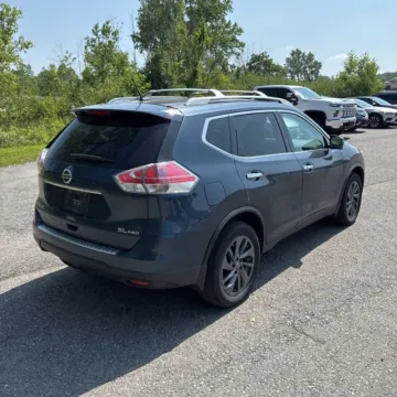 More photos of 2016 Nissan Rogue SL at 101 Motors, NJ
