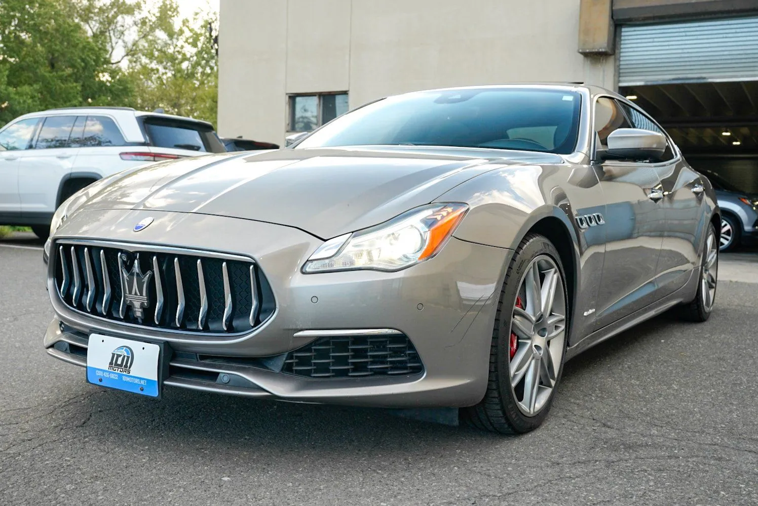 Maserati Quattroporte photo 9