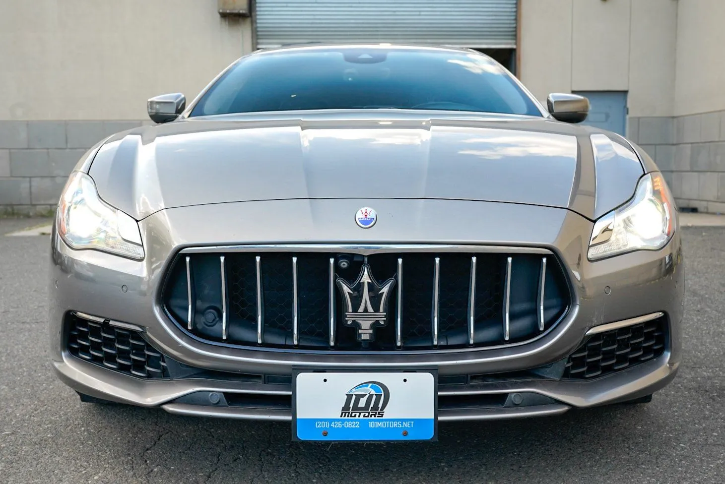 Maserati Quattroporte photo 2