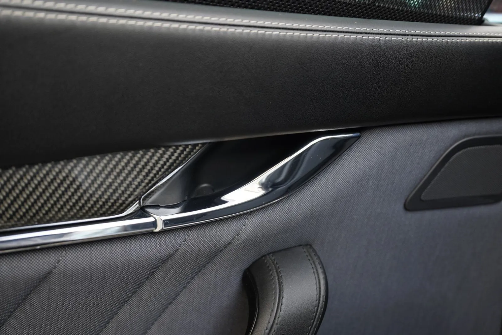 Maserati Quattroporte photo 32