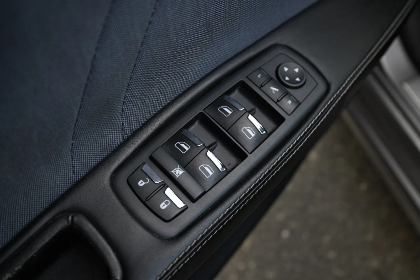 Maserati Quattroporte photo 23