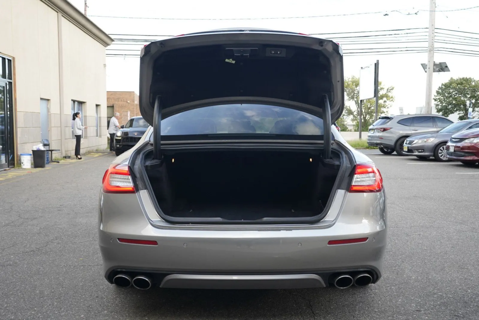Maserati Quattroporte photo 35