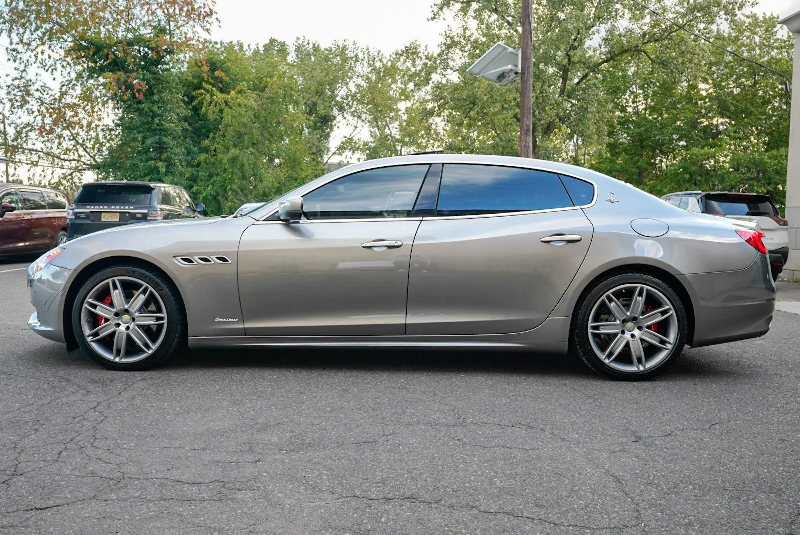 Maserati Quattroporte photo 8