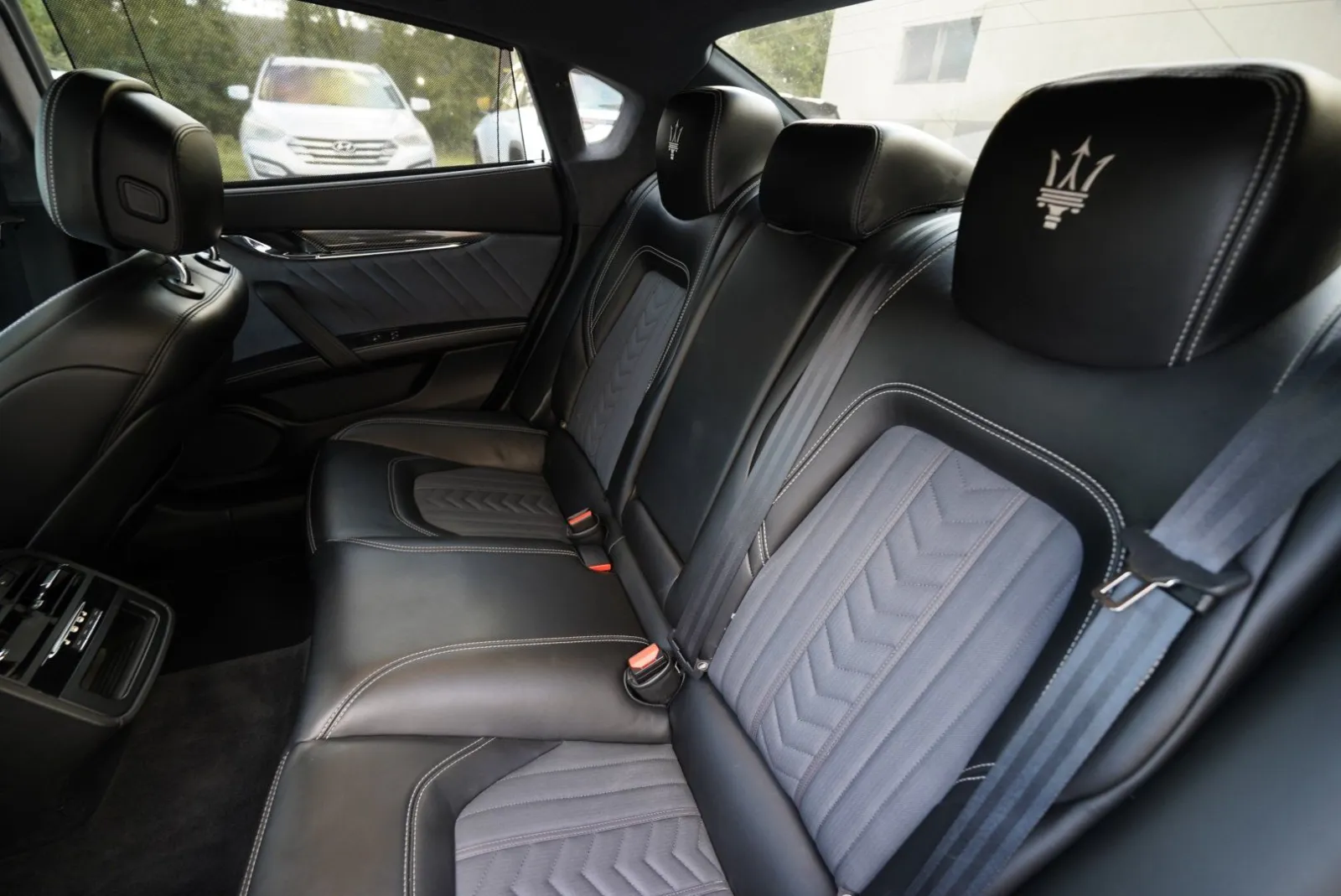 Maserati Quattroporte photo 34
