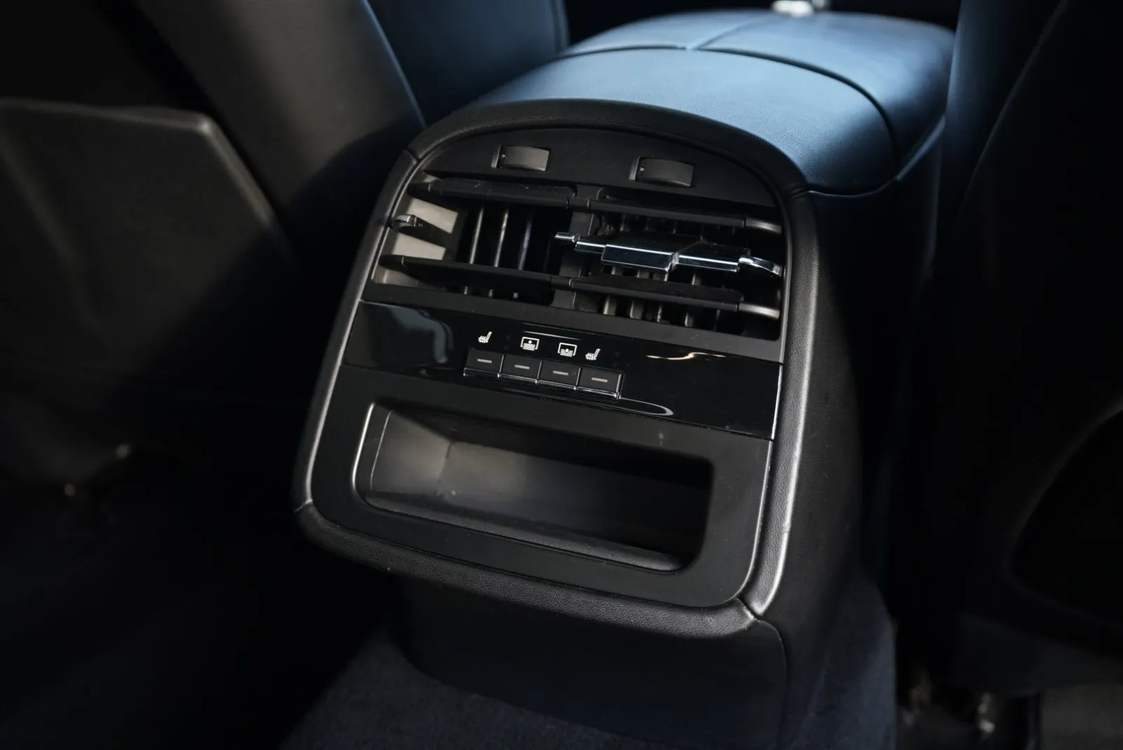 Maserati Quattroporte photo 43