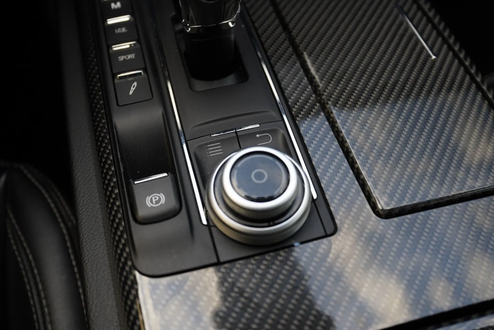 Maserati Quattroporte photo 55