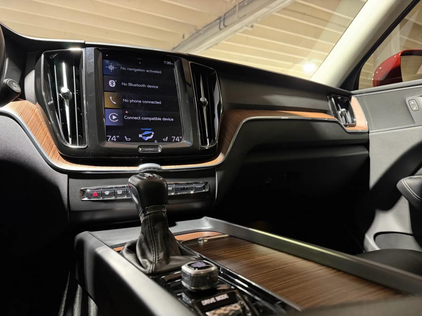 Volvo XC60 photo 15