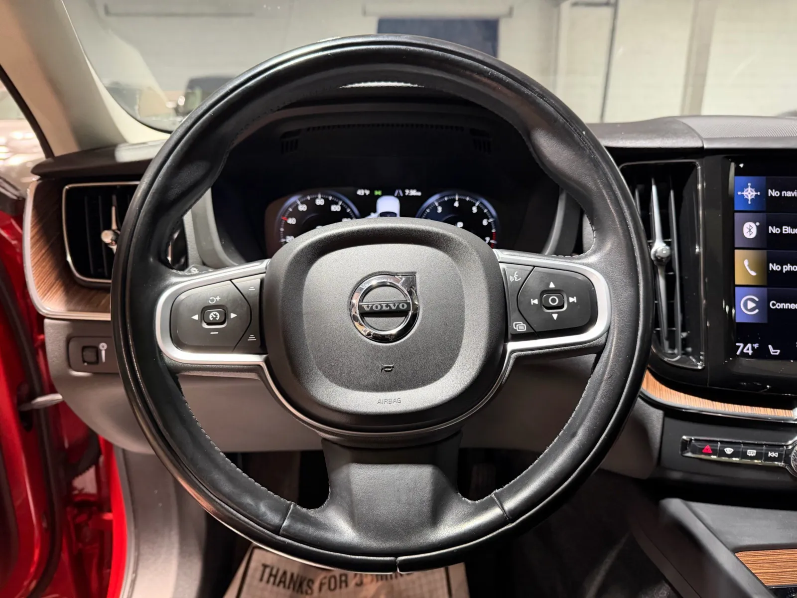 Volvo XC60 photo 13