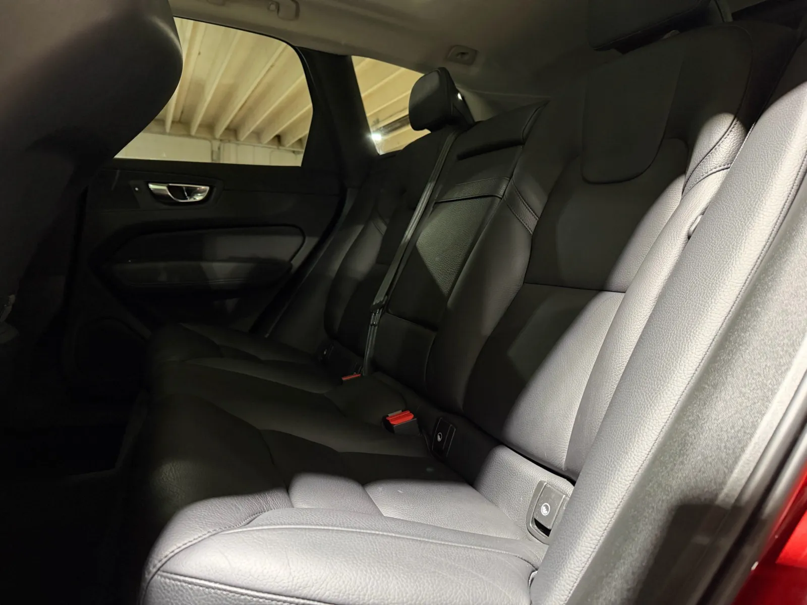 Volvo XC60 photo 12