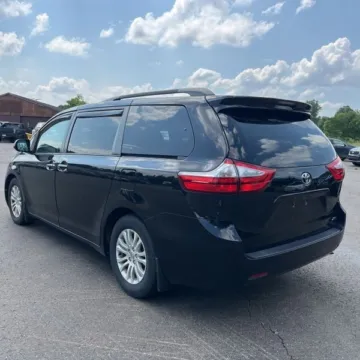 More photos of 2016 Toyota Sienna XLE 8 Passenger at 101 Motors, NJ