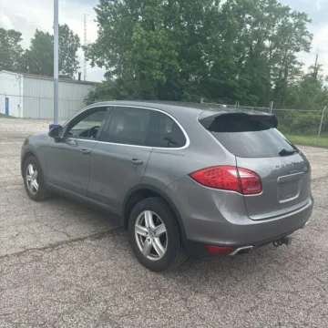 More photos of 2011 Porsche Cayenne S at 101 Motors, NJ