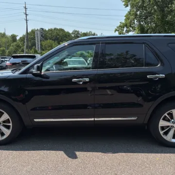 More photos of 2018 Ford Explorer Limited at 101 Motors, NJ