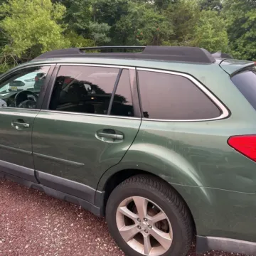 More photos of 2014 Subaru Outback 2.5i Limited at 101 Motors, NJ