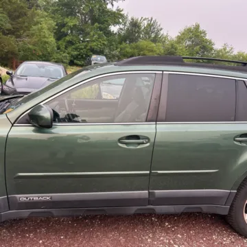 More photos of 2014 Subaru Outback 2.5i Limited at 101 Motors, NJ