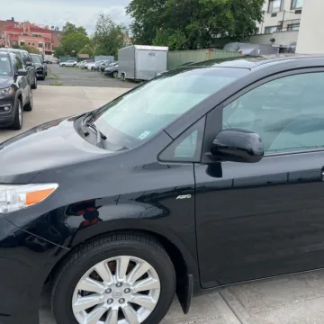 Photos of 2016 Toyota Sienna XLE 7 Passenger for sale in Carlstadt, NJ at 101 Motors