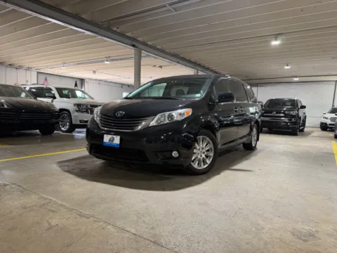 Black 2016 Toyota Sienna XLE 7 Passenger for sale in Carlstadt, NJ