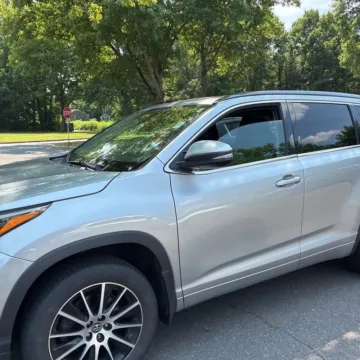 Photos of 2017 Toyota Highlander SE for sale in Carlstadt, NJ at 101 Motors