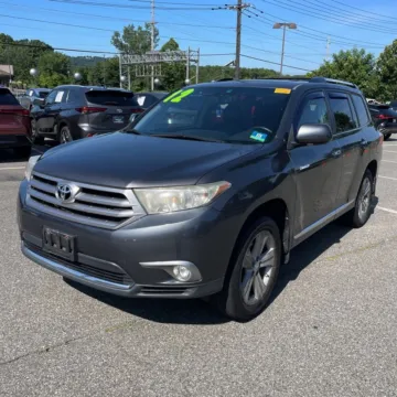 Gray 2012 Toyota Highlander Limited V6 for sale in Carlstadt, NJ