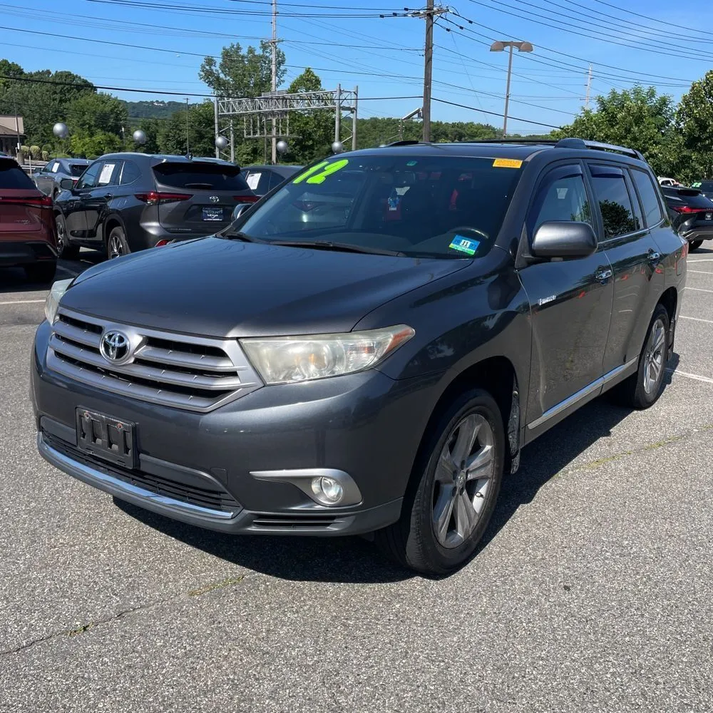 Gray 2012 Toyota Highlander Limited V6 for sale in Carlstadt, NJ