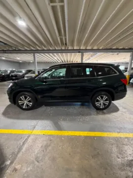 More photos of 2017 Honda Pilot EX-L at 101 Motors, NJ