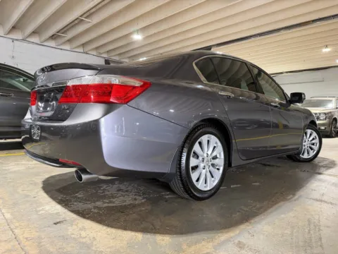 More photos of 2015 Honda Accord EX-L V-6 at 101 Motors, NJ