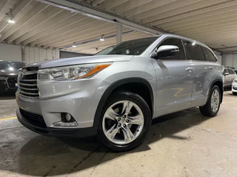 Photos of 2015 Toyota Highlander Limited V6 for sale in Carlstadt, NJ at 101 Motors