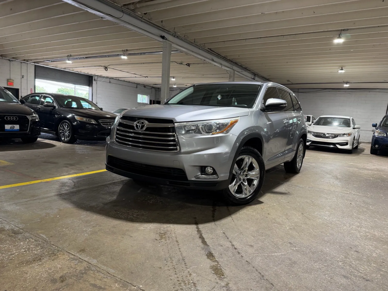 Silver 2015 Toyota Highlander Limited V6 for sale in Carlstadt, NJ