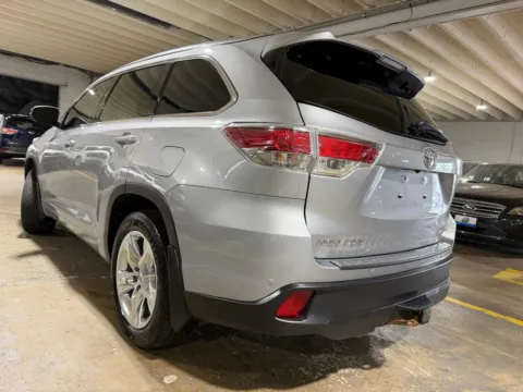 Another view of 2015 Toyota Highlander Limited V6 for sale in Carlstadt, NJ at 101 Motors
