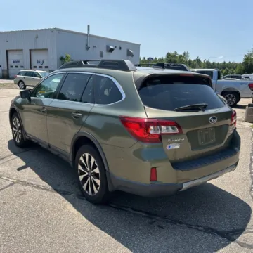 More photos of 2016 Subaru Outback 2.5i Limited at 101 Motors, NJ
