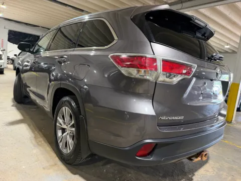 Another view of 2015 Toyota Highlander XLE V6 for sale in Carlstadt, NJ at 101 Motors
