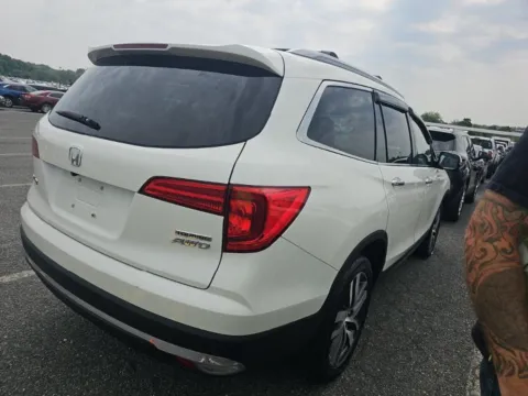 More photos of 2018 Honda Pilot Touring at 101 Motors, NJ