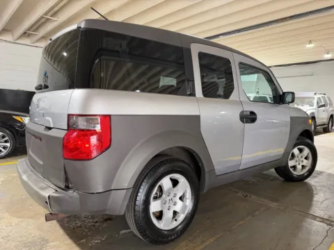 More photos of 2004 Honda Element EX at 101 Motors, NJ