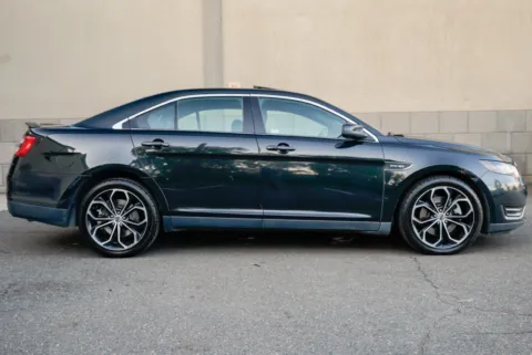 More photos of 2015 Ford Taurus SHO at 101 Motors, NJ