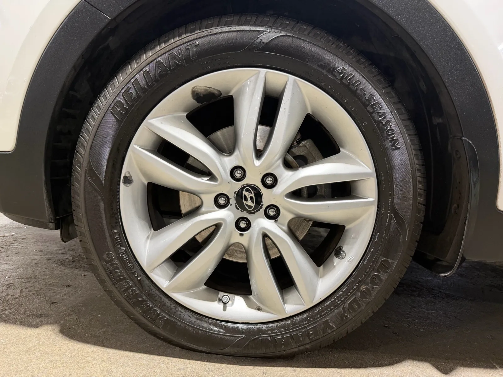 Hyundai Santa Fe photo 17
