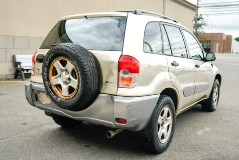 More photos of 2003 Toyota RAV4 at 101 Motors, NJ