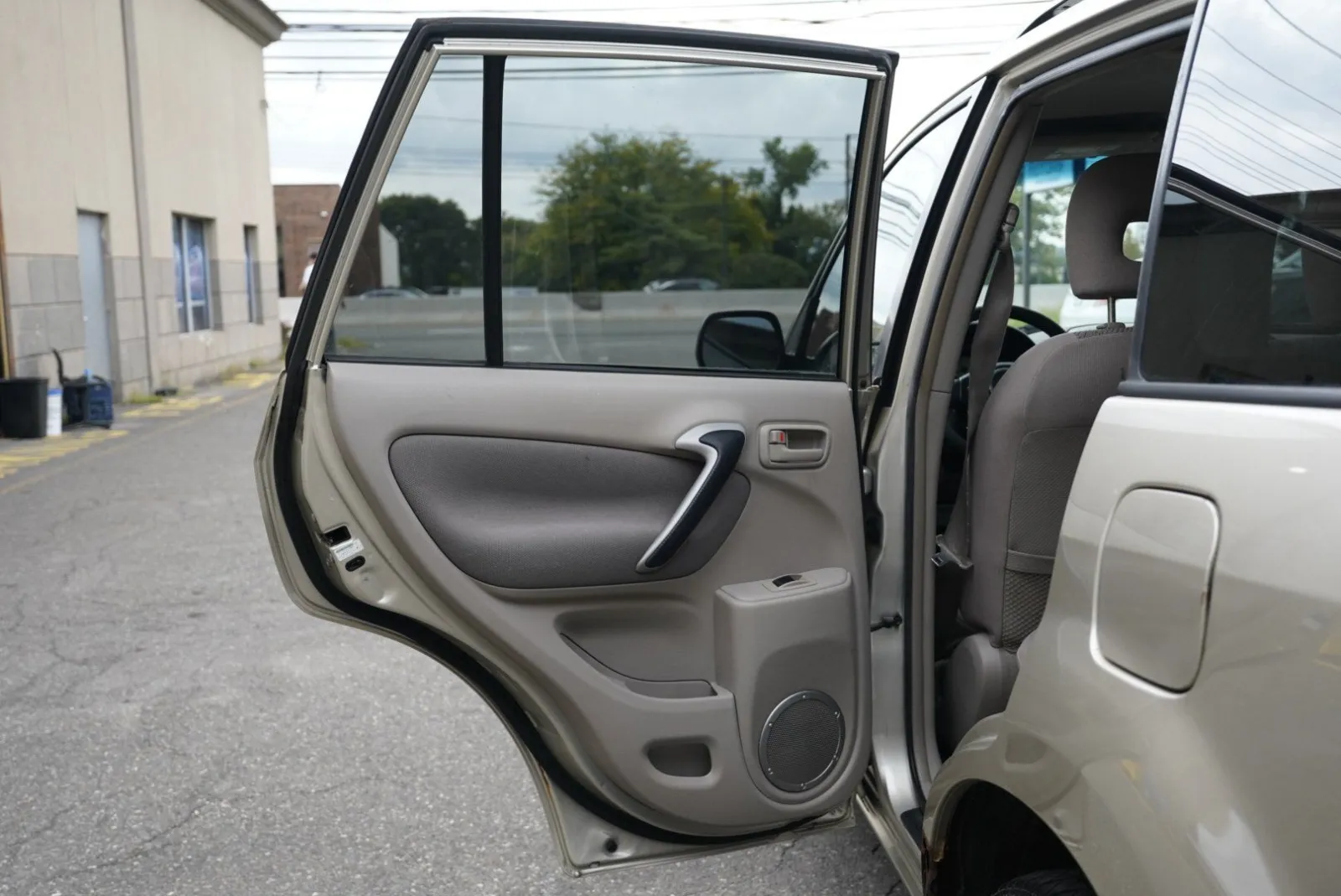 Toyota RAV4 photo 19