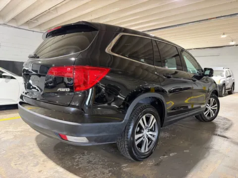 More photos of 2017 Honda Pilot EX-L at 101 Motors, NJ