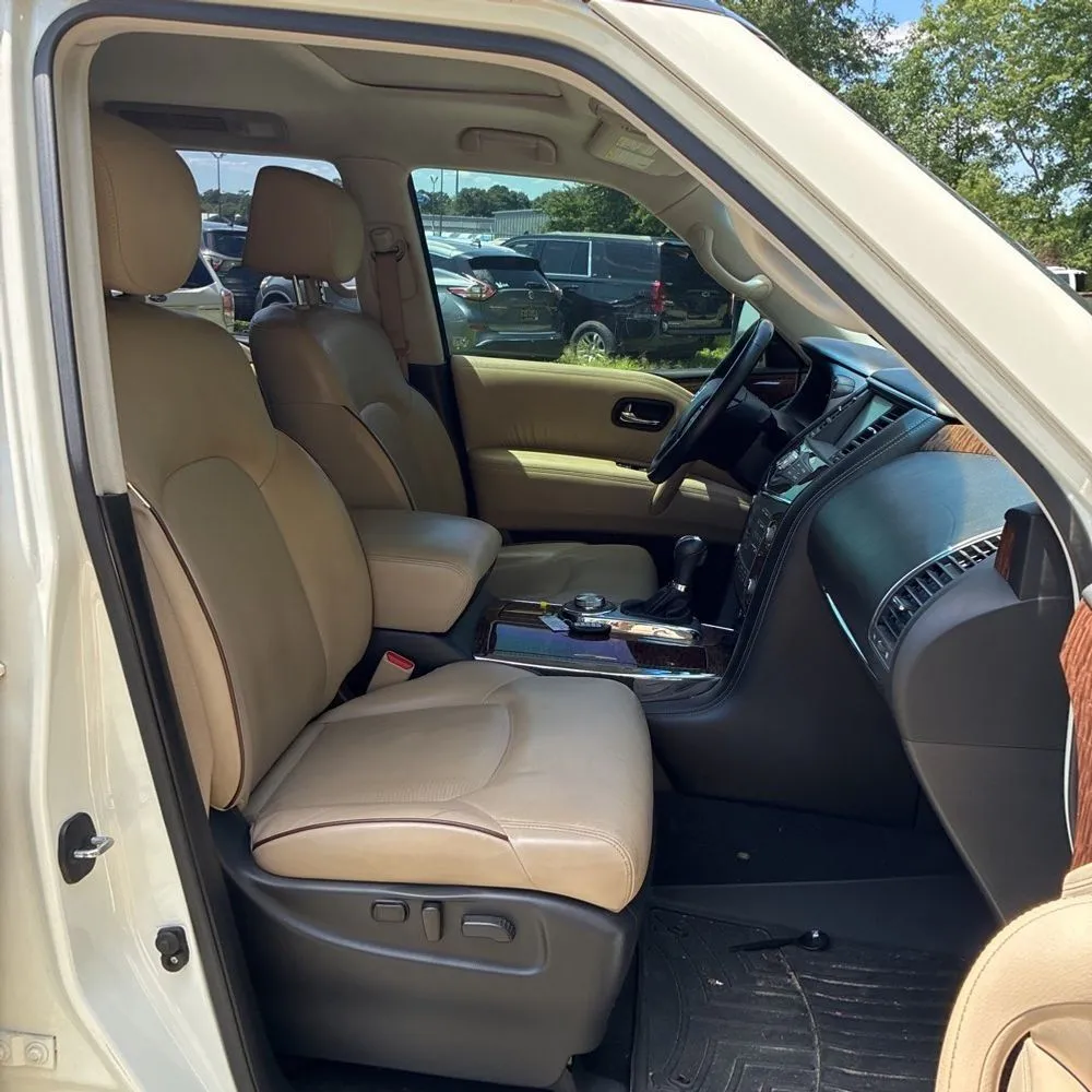 Nissan Armada photo 23