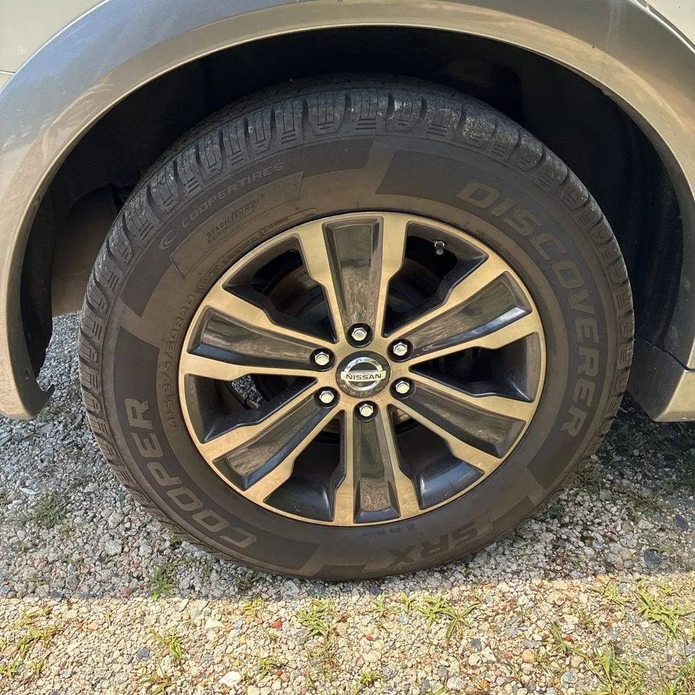 Nissan Armada photo 19