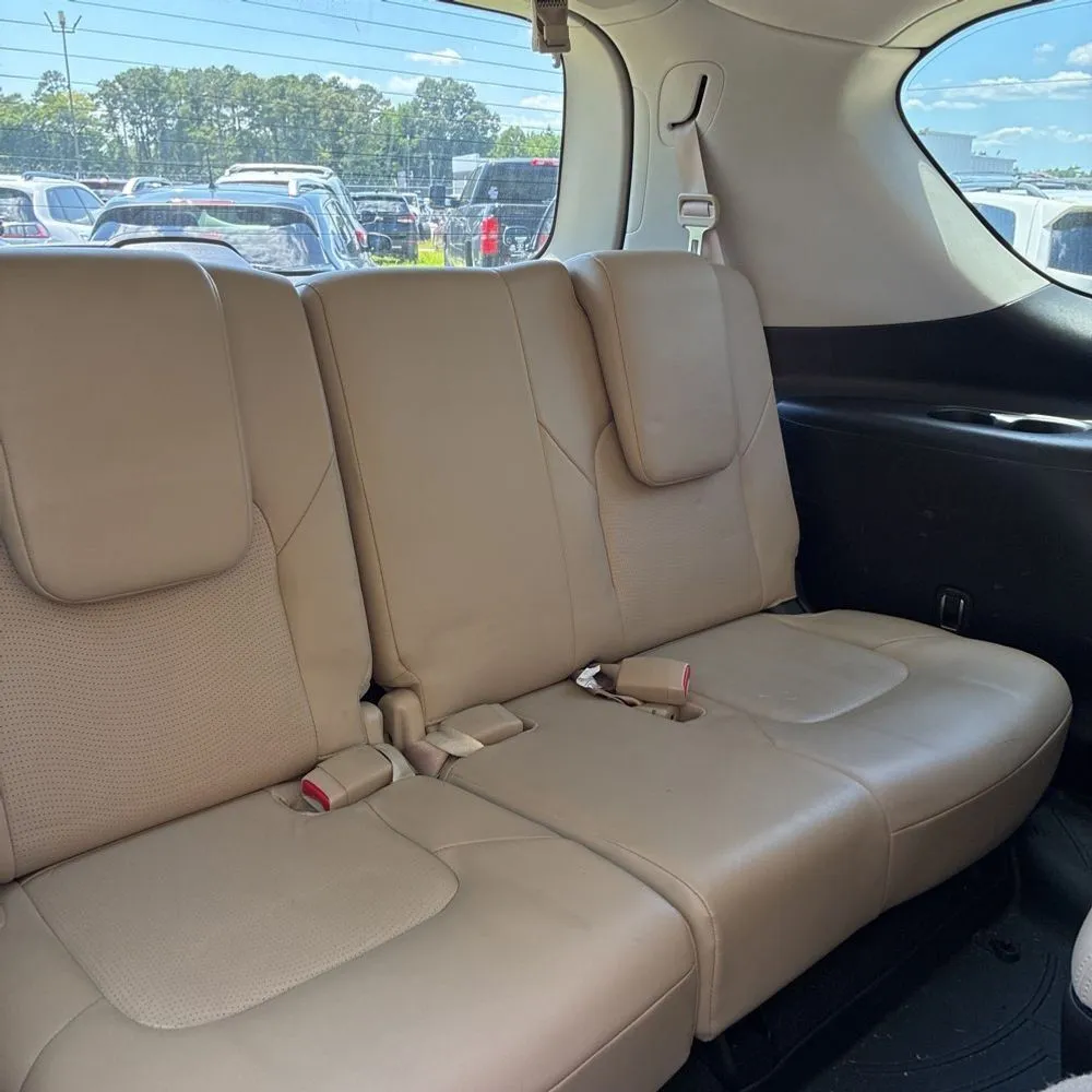 Nissan Armada photo 28