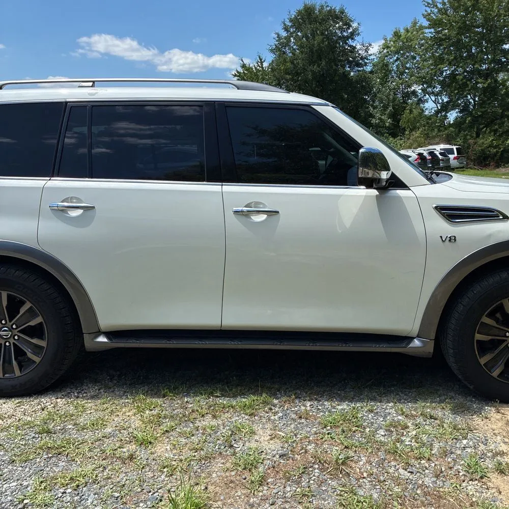 Nissan Armada photo 11