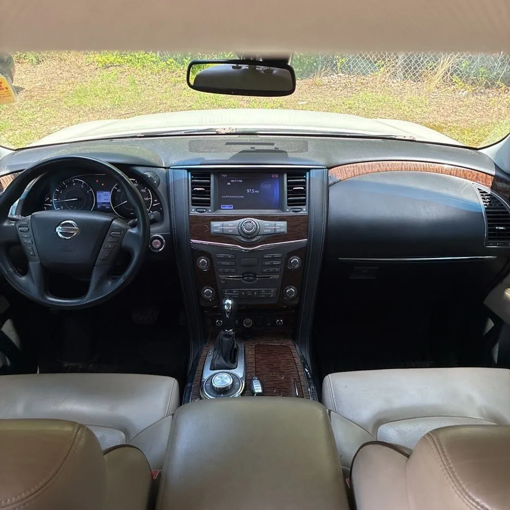 Nissan Armada photo 29