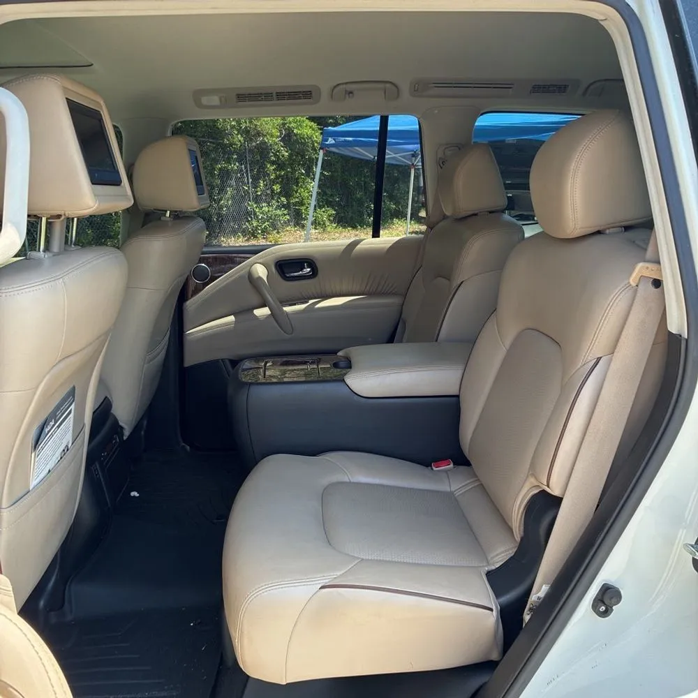 Nissan Armada photo 24