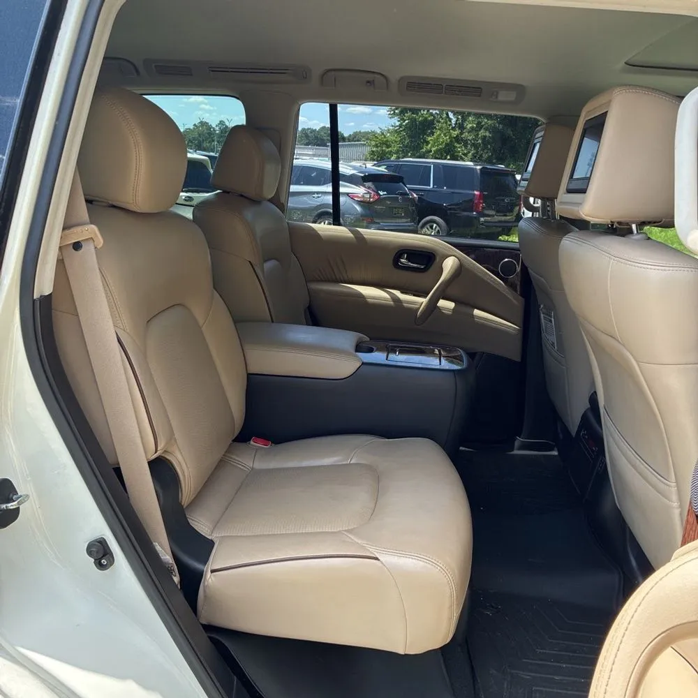 Nissan Armada photo 25