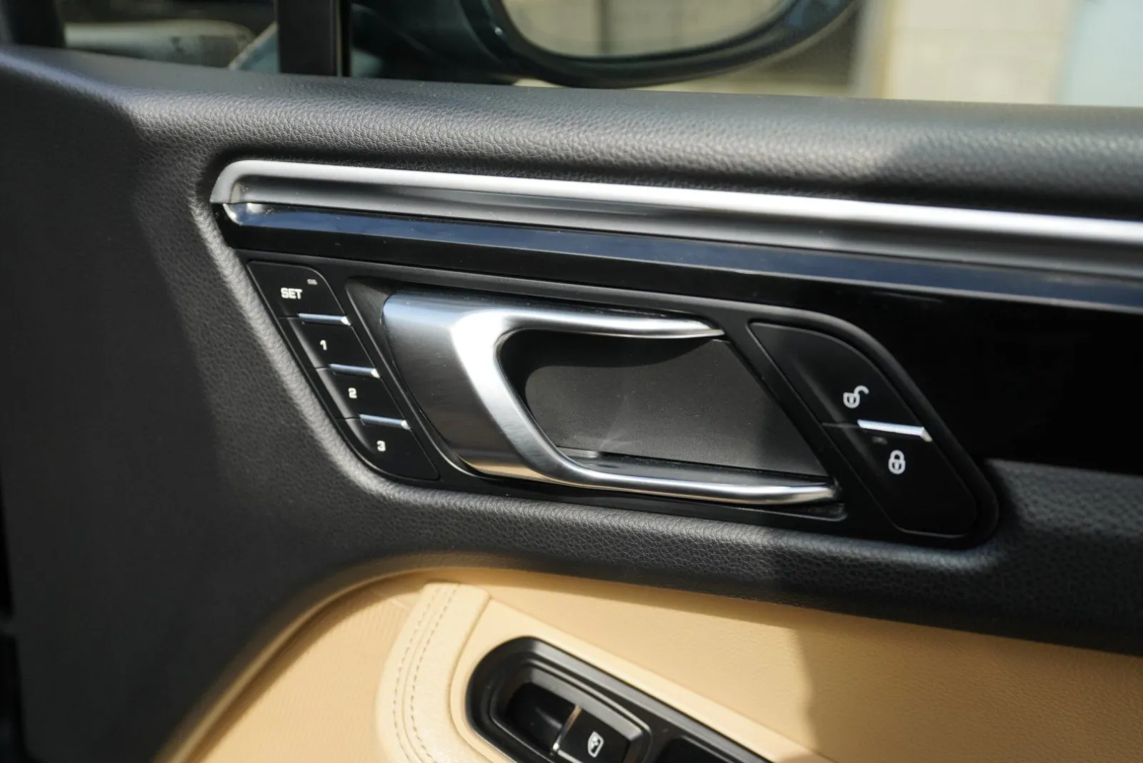 Porsche Macan photo 39