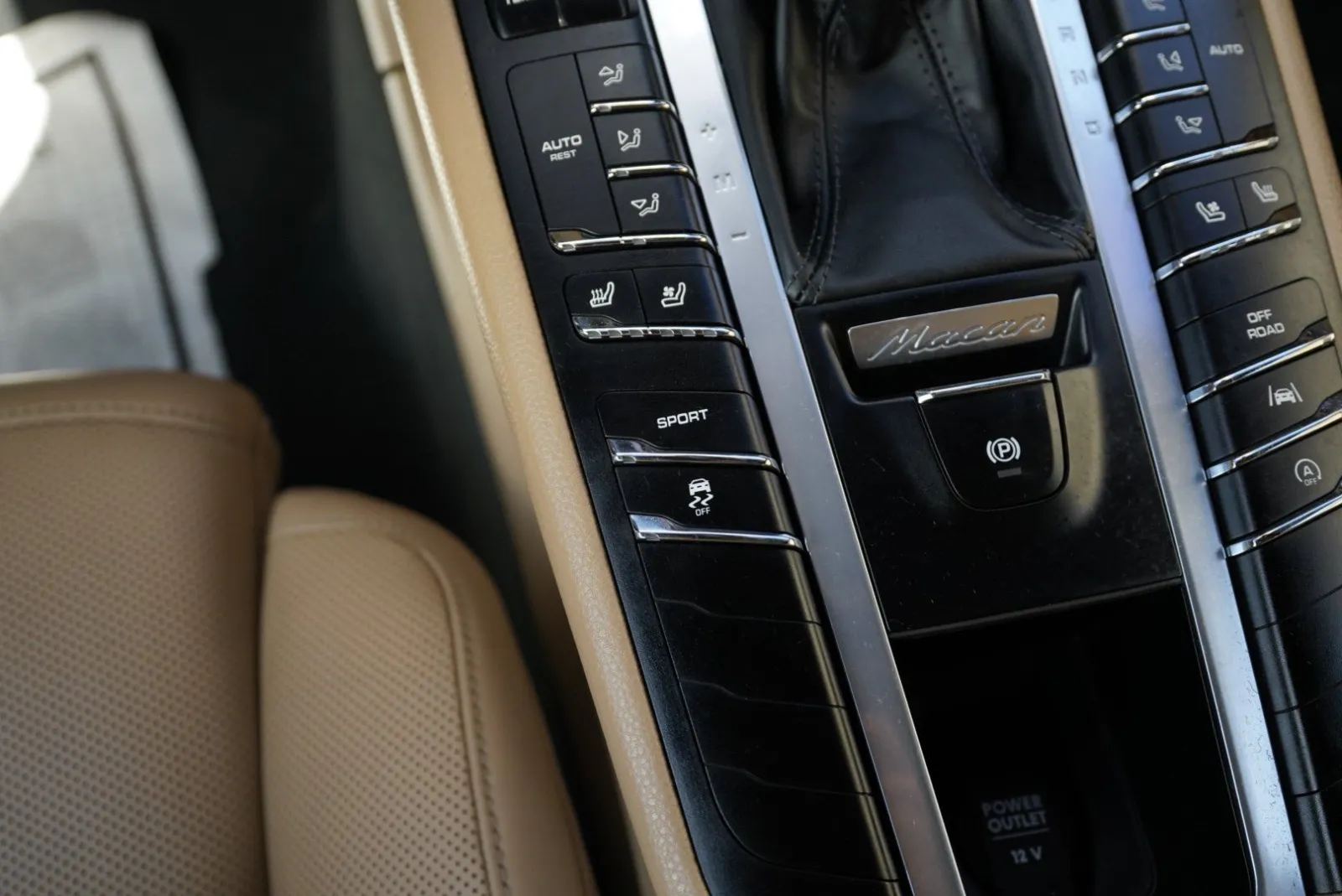 Porsche Macan photo 49