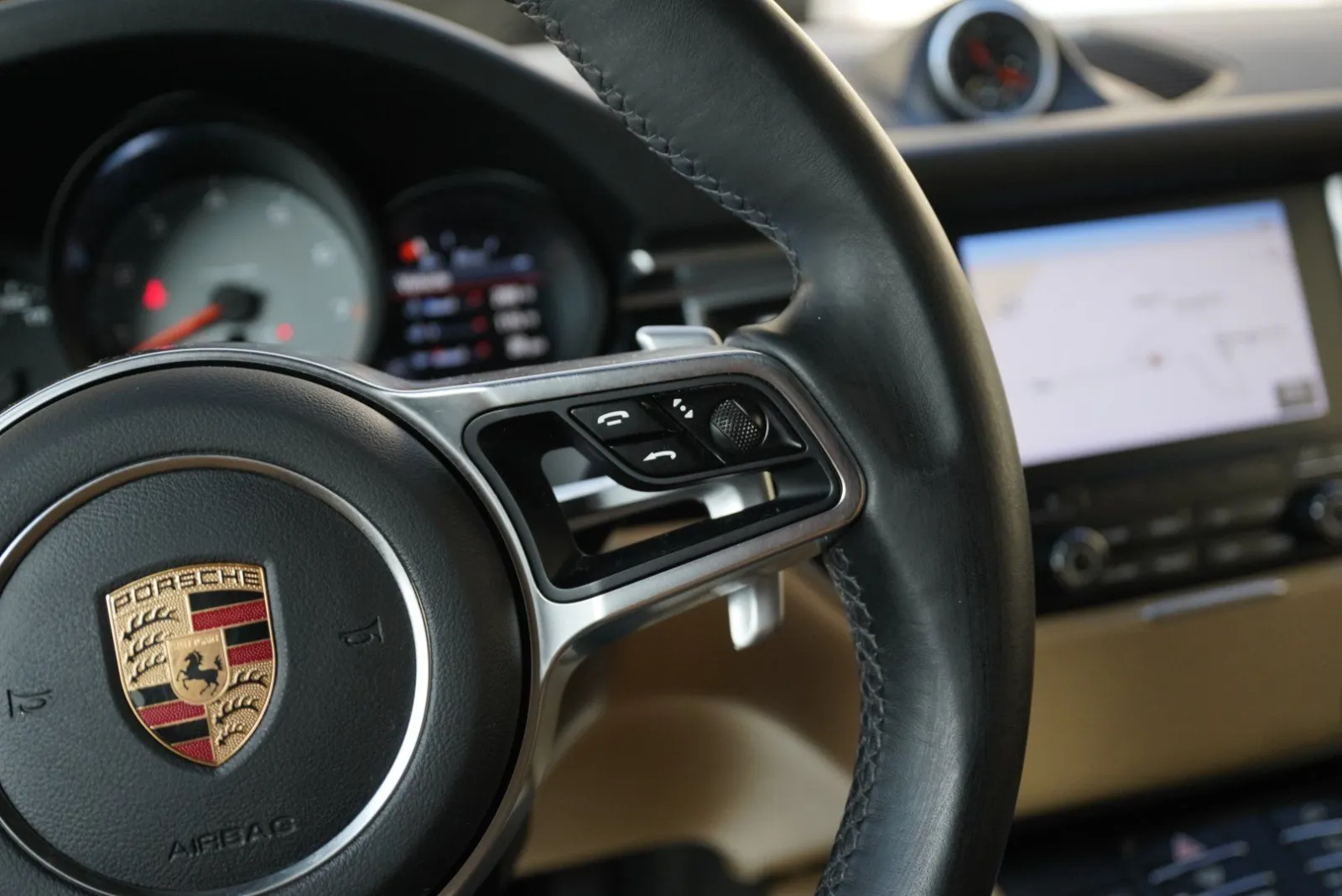Porsche Macan photo 54