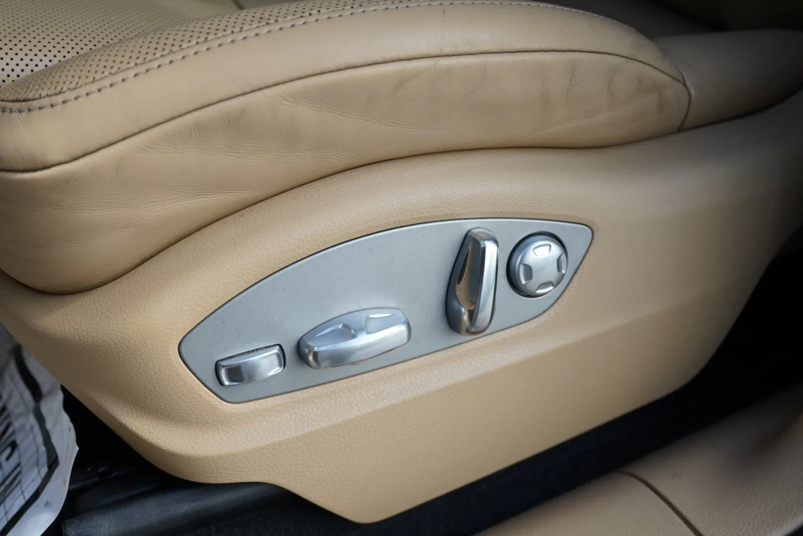 Porsche Macan photo 20