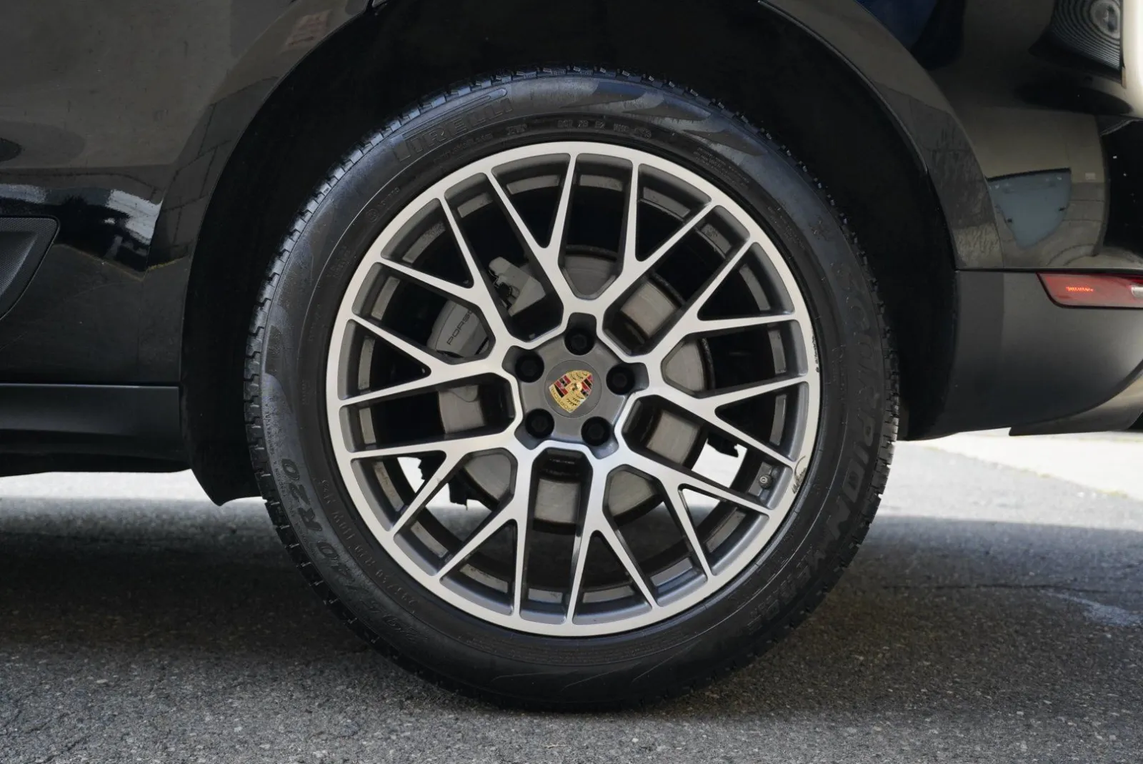 Porsche Macan photo 13